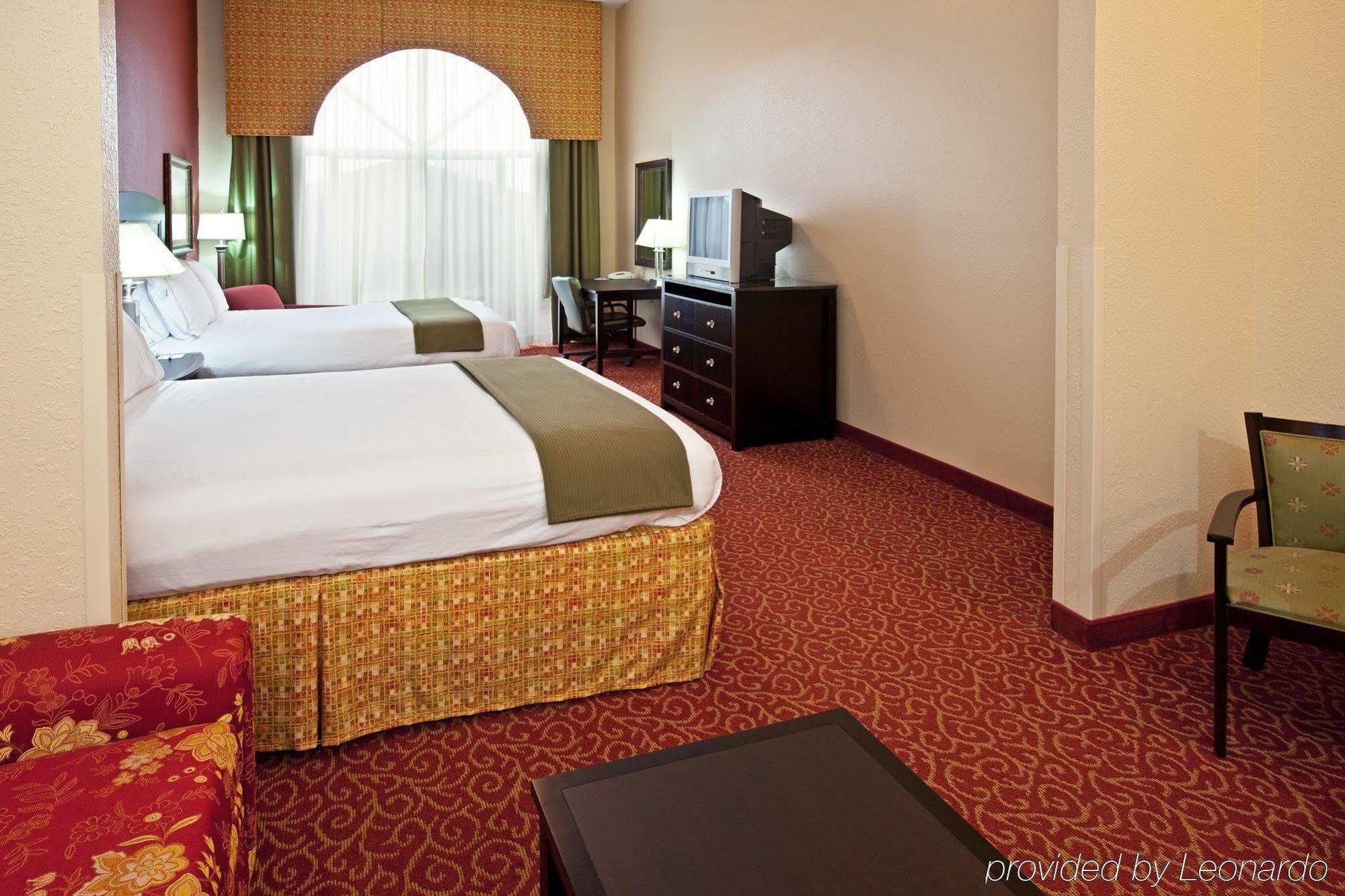 Holiday Inn Express & Suites Vandalia, An Ihg Hotel חדר תמונה